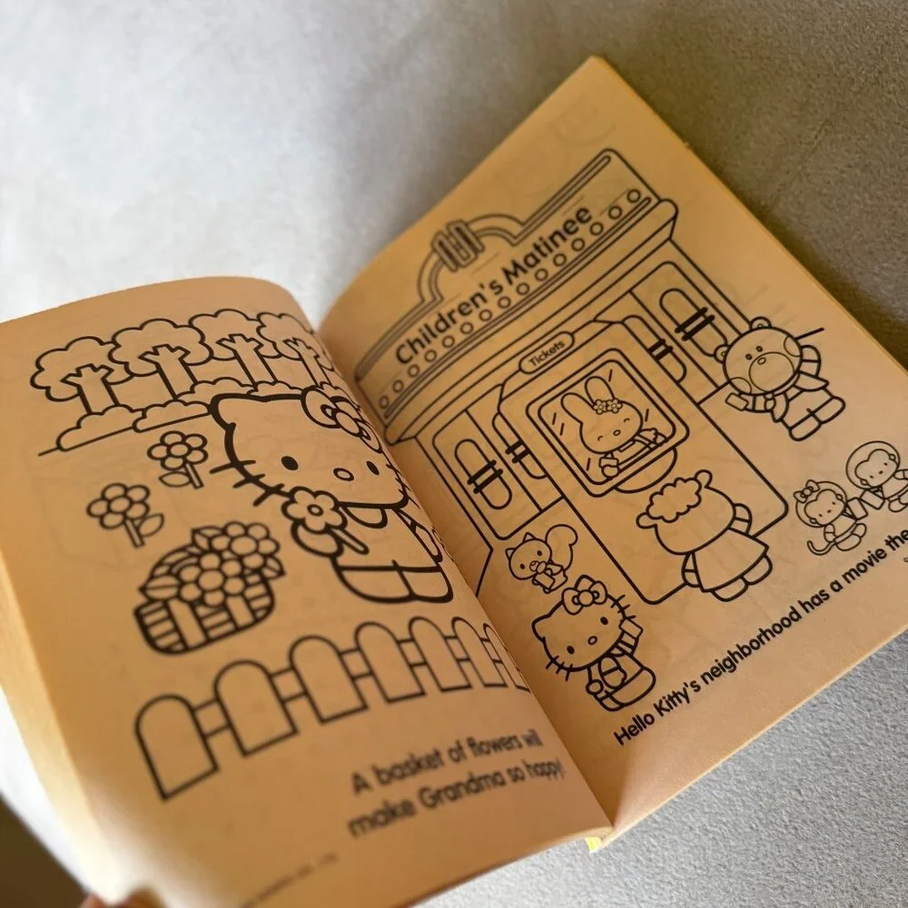 2009 New‎ NOS Sanrio Hello Kitty coloring activity book/paper doll